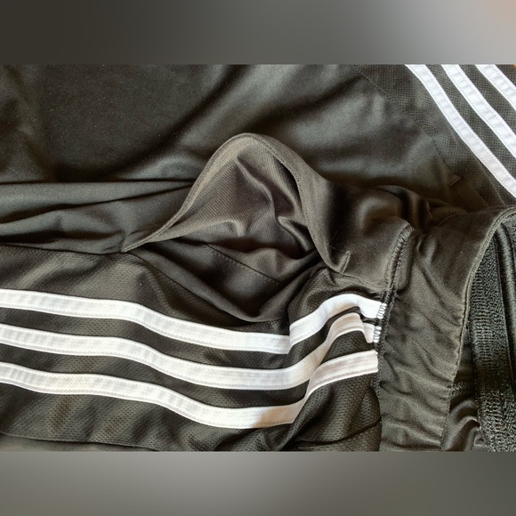 MENS ADIDAS SHORTS - Picture 2 of 7